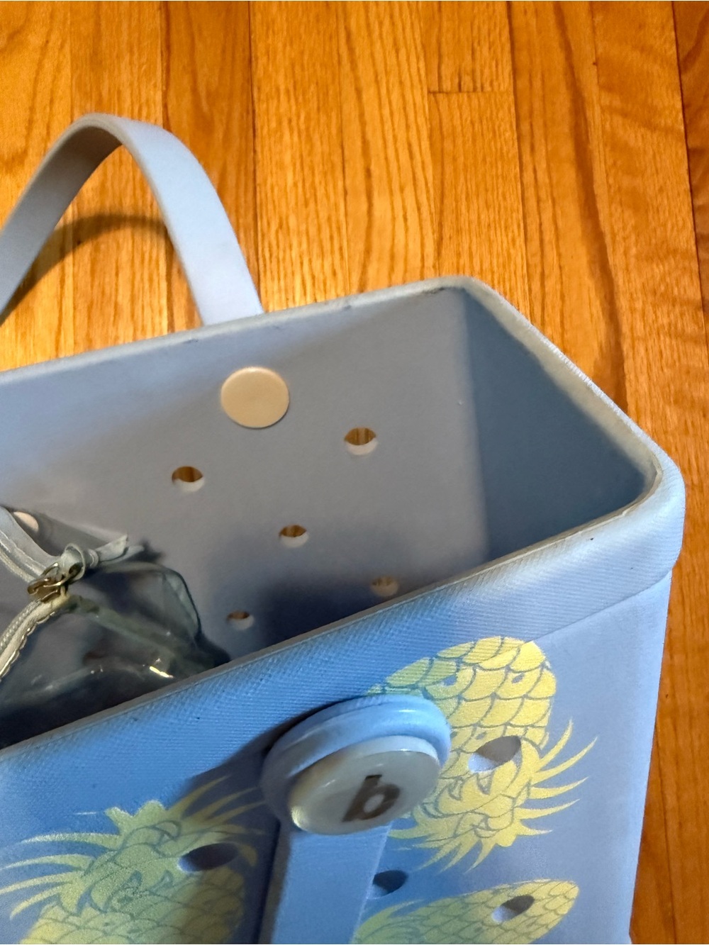 Baby (medium) big bag. Pineapple Print Tote - Light Blue - Picture 5 of 6